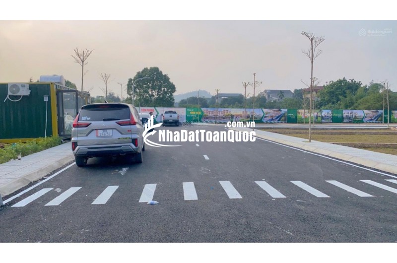 Bán đất nền Hoà Lạc - ĐH Quốc gia.gần QL21 mở rộng, 100m2 full thổ cư, mặt tiền 8m, đường trước 20m, giá 2,5 tỷ