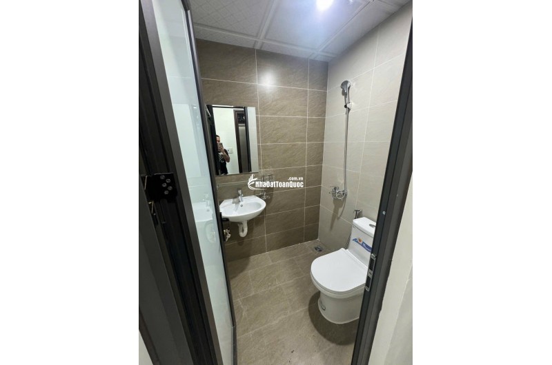 CẦN BÁN CCMN  PHỐ CẦU NOI - 55 M2 - 7 TẦNG - MT 5- GIÁ 19.8 TỶ