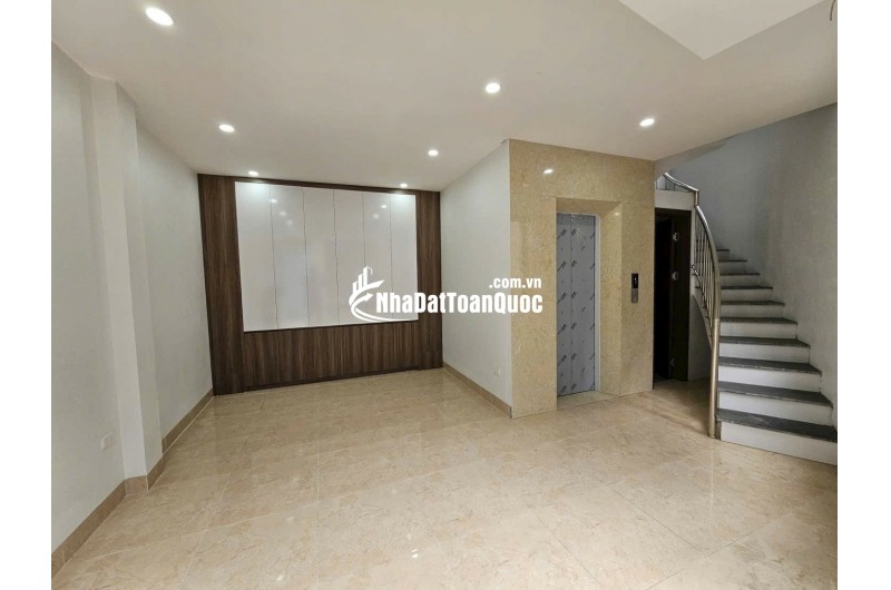 SIÊU PHẨM LONG BIÊN – 6 TẦNG THANG MÁY – LÔ GÓC – Ô TÔ VÀO NHÀ – NHỈNH 9 TỶ