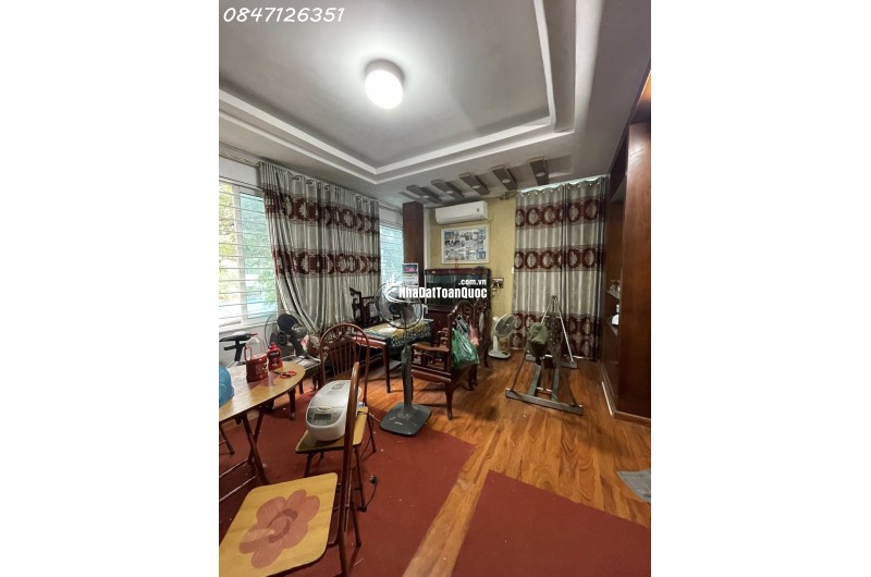 Ô tô qua nhà, Lô góc Kinh doanh Cầu Giấy 43/50m 5T, chỉ hơn 18 tỷ
