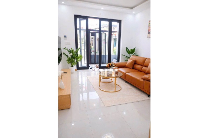 BÁN NHÀ TRUNG TÂM HÒA CƯỜNG – Sát Quảng trường 29/3 – Vào  ở luôn