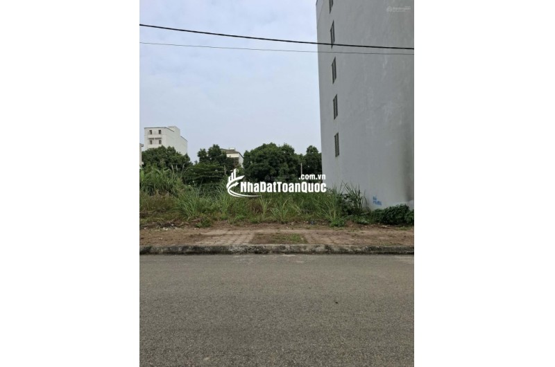 Bán lô đất 100m2 ngay ngã tư quốc lộ 21 đại lộ thăng long, cạnh ĐH Quốc Gia, khu CN Cao Hòa Lạc