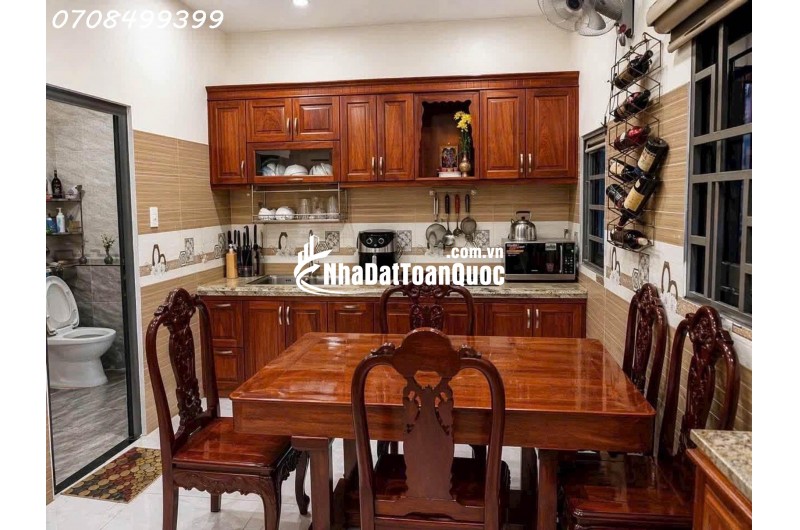  CHỈ 3 TỶ! NHÀ LÔ GÓC NGANG 4.8M – 2 TẦNG Ở NGAY – SÁT TRƯỜNG CHINH – GIÁ HIẾM