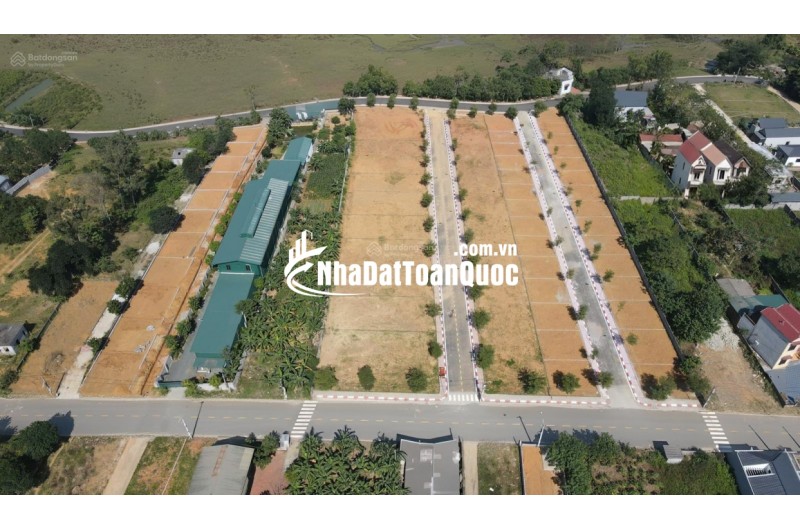 Chiết khấu sâu nhất lô đất đẹp, mặt tiền rộng, vị trí trung tâm Vai réo, Phú Cát, Hà Nội