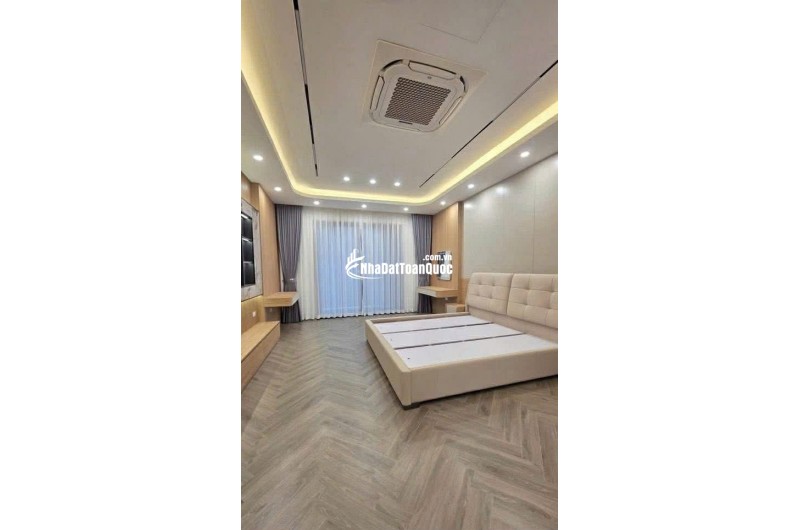 MỄTRÌ- NHÀ MỚI- MẶT TIỀN 5M- 10M RA OTO NHỈNH 7 TỶ