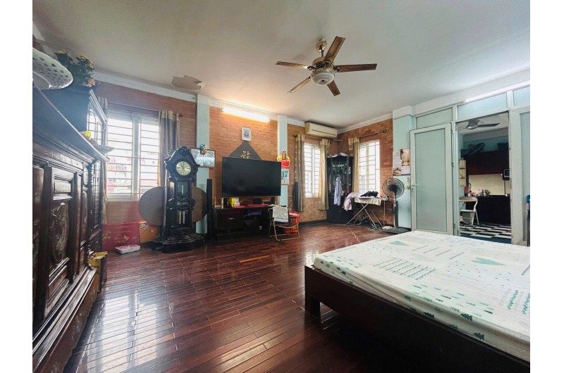 NHÀ PHỐ CỔ 3 TẦNG - KINH DOANH HOMESTAY NGỦ CŨNG RA TIỀN
