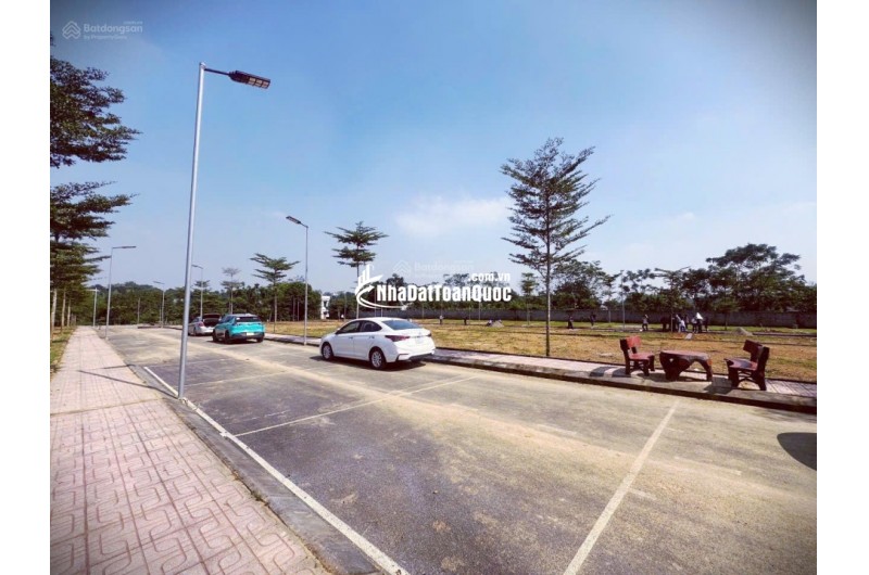 Chiết khấu sâu nhất lô đất đẹp, mặt tiền rộng, vị trí trung tâm Vai réo, Phú Cát, Hà Nội