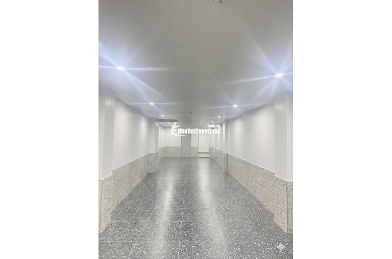 Bán CHDV Quan Nhân gần ôtô, 110m2 - 7T - thang máy, full nội thất mới xịn xò, doanh thu 1.8 tỷ/năm, giá 26.9 tỷ