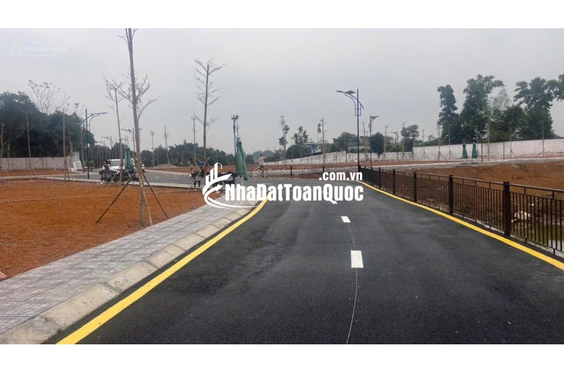 Siêu hiếm lô góc 2 mặt tiền view hồ Đồng Trạng gần ĐHQG, DT 102,5m2 full thổ cư, sẵn sổ