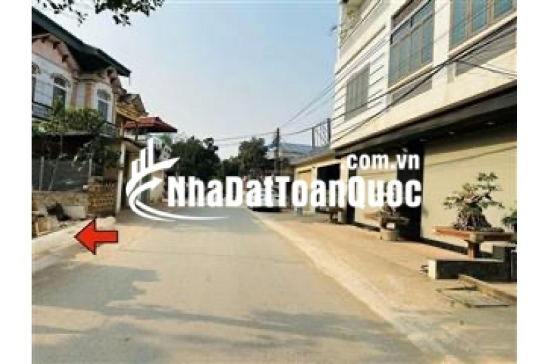 Bí mật lô đất 100m2 gần Đại học FPT, khu vực trung tâm Hòa Lạc. Phù hợp xây trọ, đầu tư sinh lời, kết nối Metro 5 – Quốc Lộ 21. Liên hệ xem đất ngay.