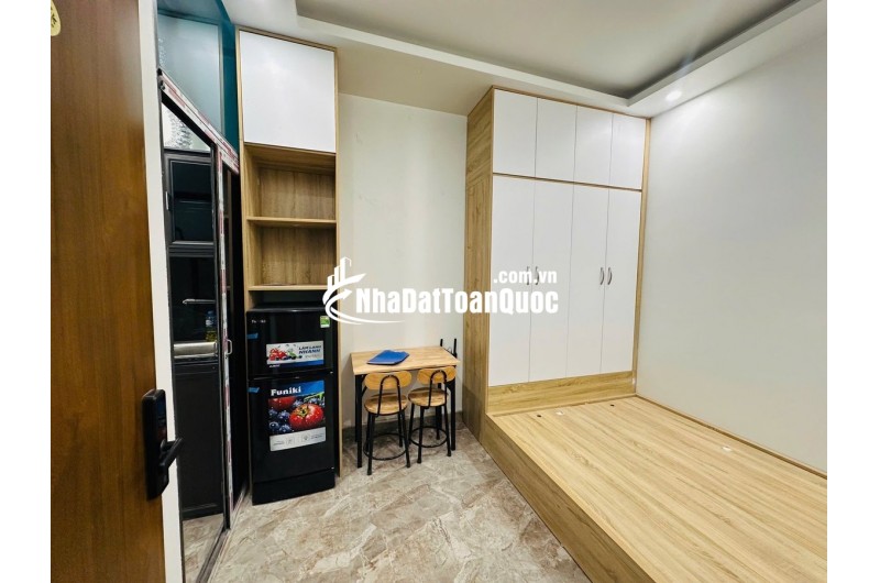 Bán CHDV Quan Nhân gần ôtô, 110m2 - 7T - thang máy, full nội thất mới xịn xò, doanh thu 1.8 tỷ/năm, giá 26.9 tỷ