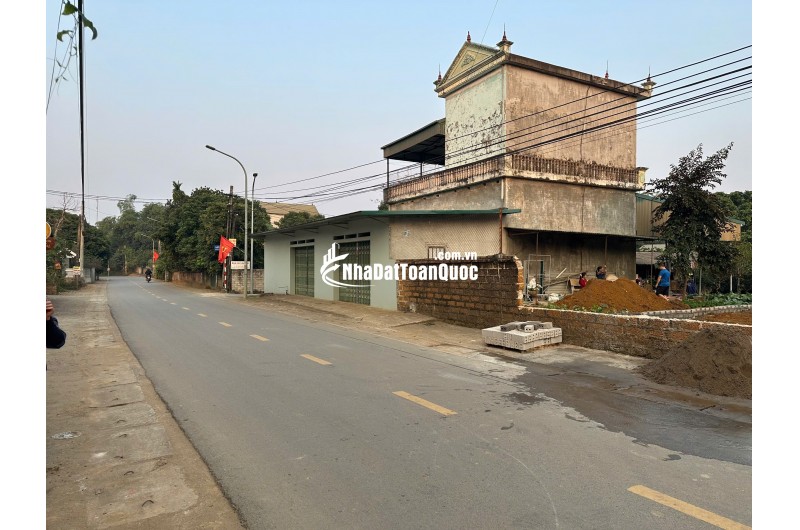 BÁN NHANH LÔ ĐẤT 100M2 SÁT NGÃ TƯ LỤC QUÂN - CÁCH QL21 CHỈ 150M