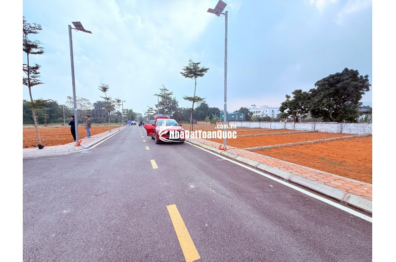 Chỉ 2 tỷ ,lô đất 100m full thổ ,tại thôn Cánh Chủ,cách Công nghệ Cao Hòa Lạc chỉ 500m