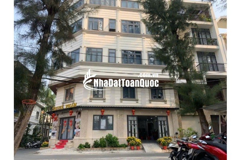 Quận 7, Căn Hộ Dịch Vụ 6 Tầng, 35 Phòng, 12x15m, 65 Tỷ, Tại KDC Tân Quy Đông, Bán Gấp