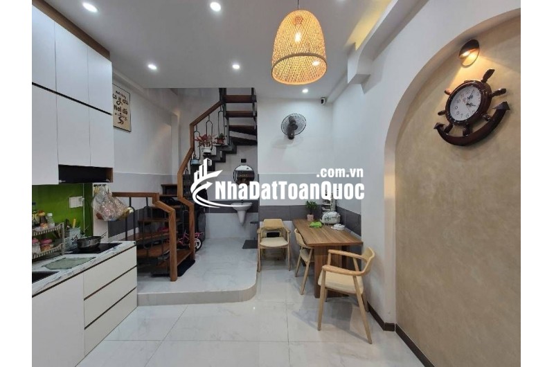 3 TẦNG - AN NINH - HẺM 4M - CHỈ HƠN 4 TỶ- P. VƯỜN LÀI