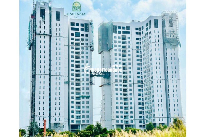 Bán căn 2PN giá tốt, view trực diện hồ bơi tại Essensia Sky với giá chỉ 5,6 tỷ