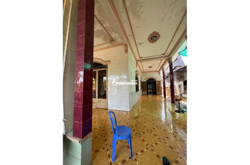 BÁN ĐẤT TẶNG NHÀ CẤP 4 TẠI ĐỒNG NAI. DT 372,1 M2. SHR. GIÁ BÁN 25XX. LH:0965156765.