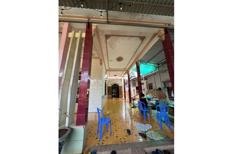 BÁN ĐẤT TẶNG NHÀ CẤP 4 TẠI ĐỒNG NAI. DT 372,1 M2. SHR. GIÁ BÁN 25XX. LH:0965156765.