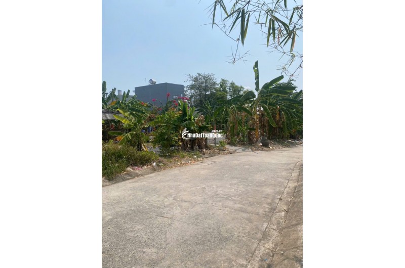 HÀNG NGỘP GIÁ TỐT HẺM XE HƠI, Gần 1900m2 đất duong Đặng văn bi ,  P.bình thọ thủ đức