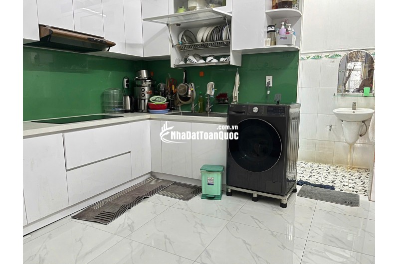 BÁN NHÀ CHÍNH CHỦ: NHỎ, ĐẸP, CHẮC CHẮN, HẺM THÔNG - RỘNG, KDC THÂN THIỆN. LH:0989051114.
