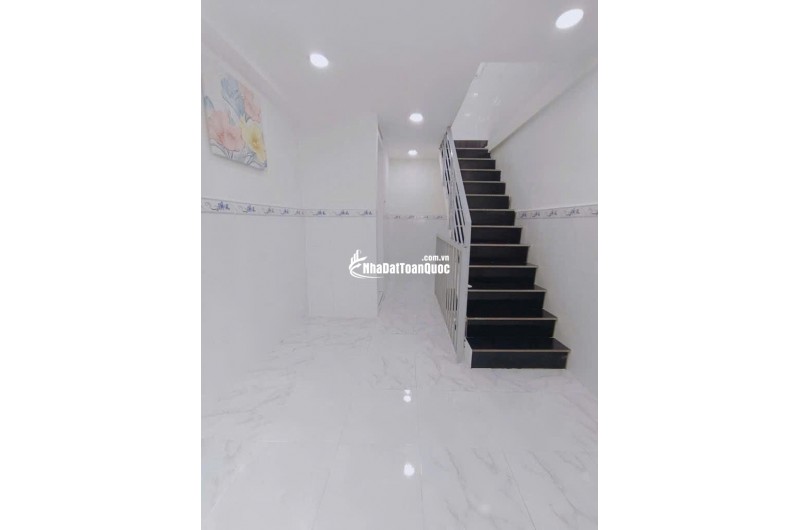 BÁN NHÀ MỚI - 2 TỶ HƠN - 3 TẦNG - SỔ HỒNG RIÊNG - GẦN BỆNH VIỆN CHỢ RẨY - QUẬN 11