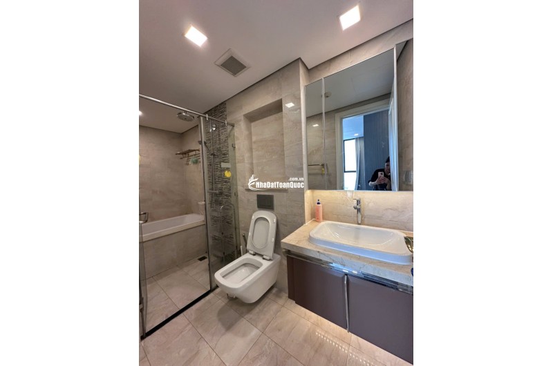 CHO THUÊ CHCC 72M2 (2PN) CHỈ 28 TRIỆU/TH. LH 0906322053 LINH