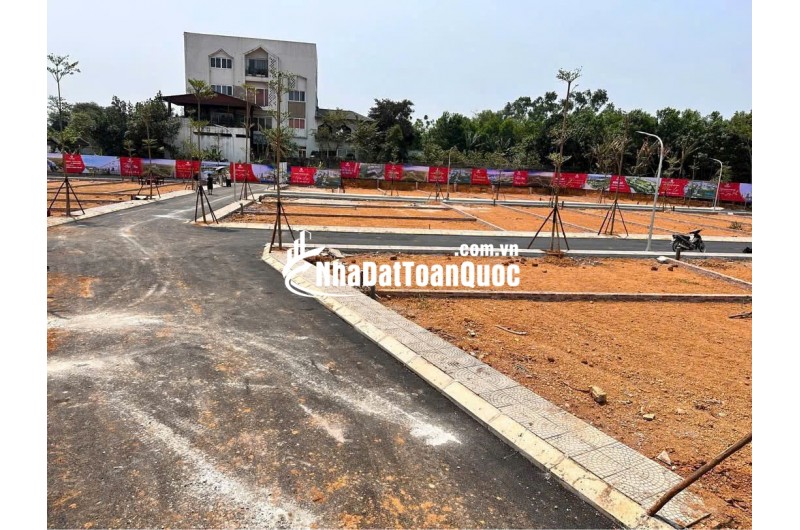 CHÍNH CHỦ GỬI BÁN LÔ ĐẤT LÀN 2 QL21 – SÁT ĐHQG HÀ NỘI – GIÁ 30TR/M²
. LH 0981376738