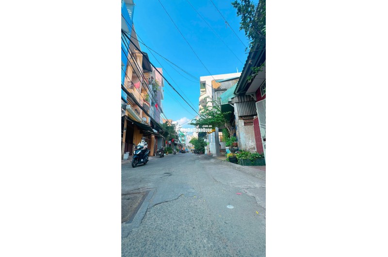 NHÀ LÒ GỐM - P5 Q6 - HẺM XE HƠI 5M. GIÁ 6 TỶ 380 TL. LH:0905828258.