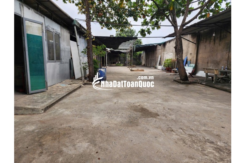 CHO THUÊ XƯỞNG TẠI ĐƯỜNG KÊNH TIÊU BÀ ĐIỂM 1. DT 1000M2 CHỈ 40TR/TH. LH:0903902443.