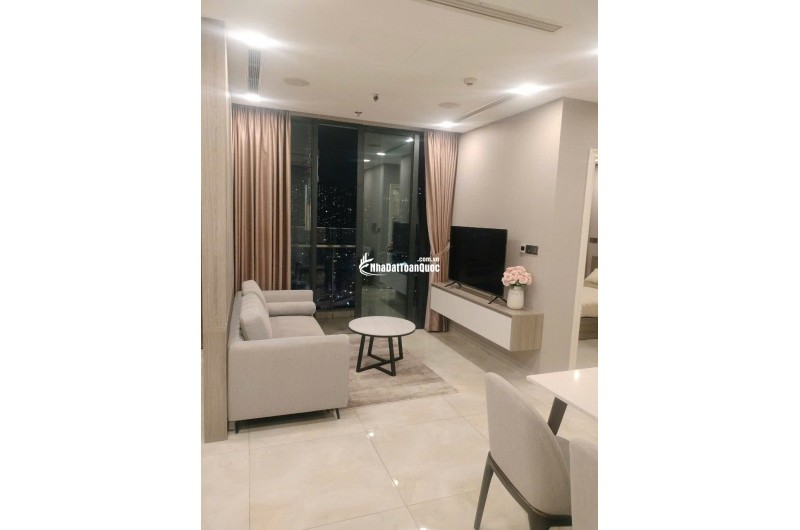 CHO THUÊ CHCC VINHOMES GOLDEN RIVER (TẦNG 20) 72M 2PN, 26TR/TH. LH:0938597537