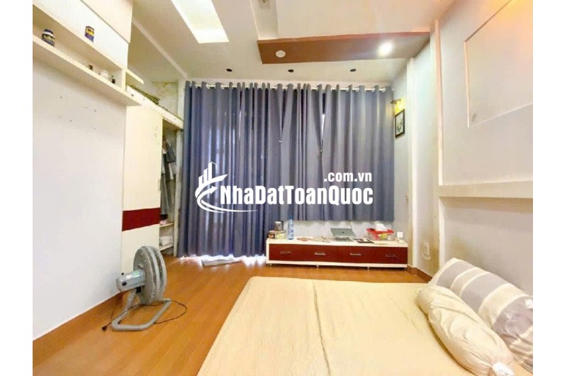 Bán nhà 5 tầng Hoàng Hoa Thám, Bình Thạnh - 37m2, 7.9 tỷ, 4PN, SH