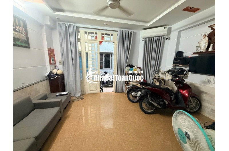 Bán nhà hẻm 4 tầng Bình Thạnh, 4PN, 40m2, sổ hồng, 7.6 tỷ - 0903821326
