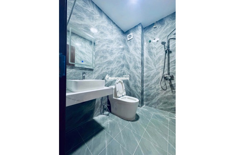 Bán nhà trung tâm Thạch Bàn, Long Biên 30m2 x5 tầng xây mới nhỉnh 6 t.ỷ