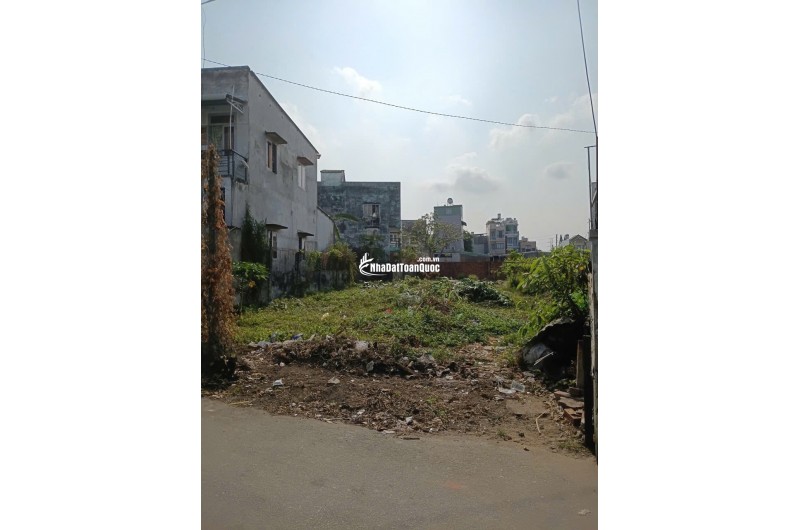 bán gấp lô đất  đường số 14 đỗ xuân hợp , phước bình , quận 9 , HCM , chỉ 50tr/m2