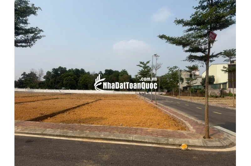 Bất ngờ với giá lô đất sát ĐHQG có thể xây kinh doanh ngay tạiHòa Lạc