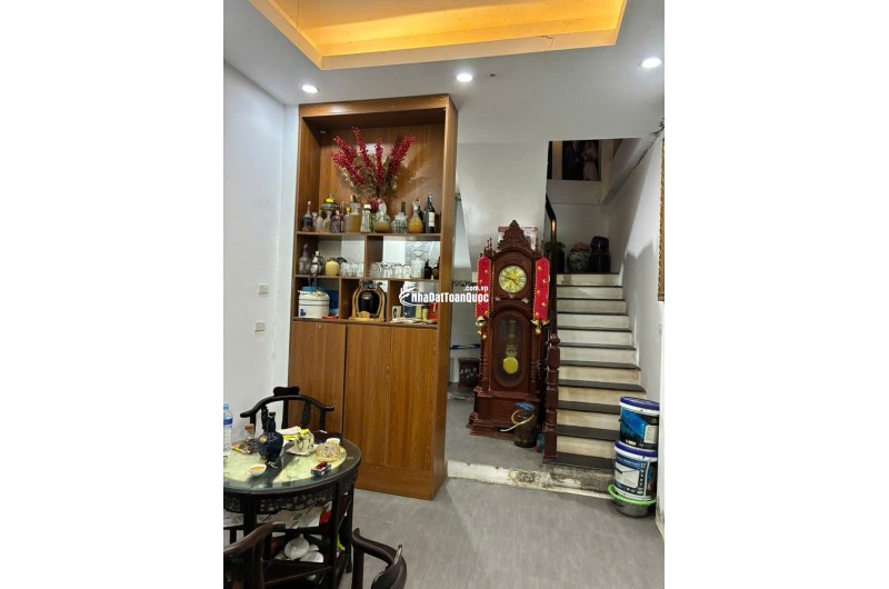 Hào Nam, 35m , 6 tầng, giá 7,7 tỷ
