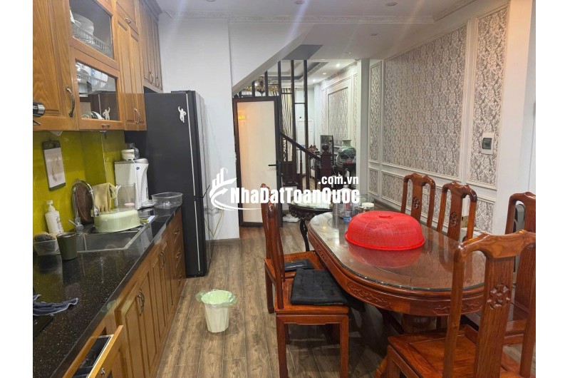 Bán nhà Nguyễn Văn Huyên 40m2x6T,  sát ô tô tránh, kinh doanh đỉnh, chỉ 15 tỷ