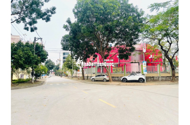 BÁN PHÂN LÔ Ô TÔ TRÁNH X2A YÊN SỞ,HƯNG THỊNH- KD VP 84M 26.5 TỶ KINH DOANH CỰC TỐT!