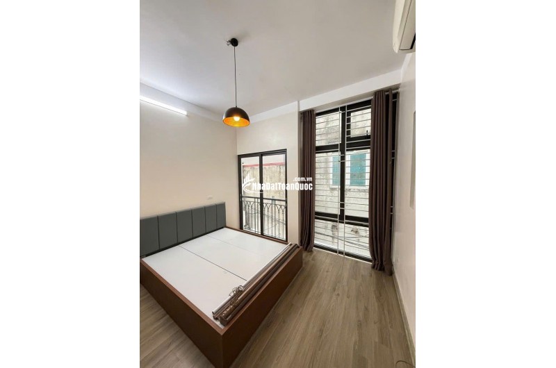 Hàng hiếm !!!! Nhà thượng thanh 44m2. 5 tầng dân xây - ô tô đỗ tận cửa - giá chỉ hơn 6 tỷ