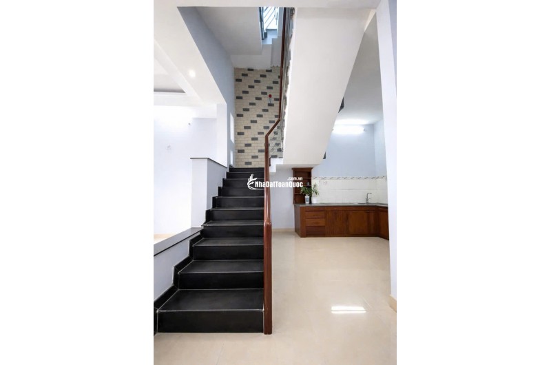 BÁN NHÀ 1074/22/1B ĐƯỜNG TỈNH LỘ 10 (THÔNG VỚI HẺM 111 LÊ ĐÌNH CẨN). LH:0933534006.