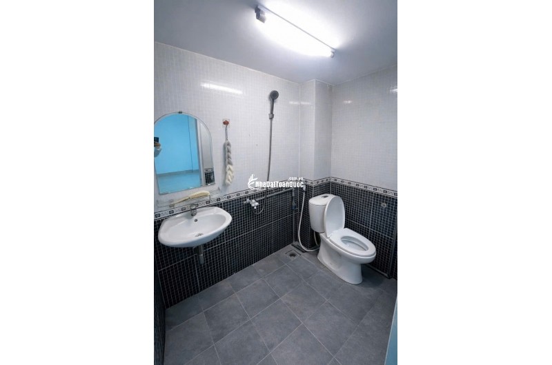 BÁN NHÀ 1074/22/1B ĐƯỜNG TỈNH LỘ 10 (THÔNG VỚI HẺM 111 LÊ ĐÌNH CẨN). LH:0933534006.
