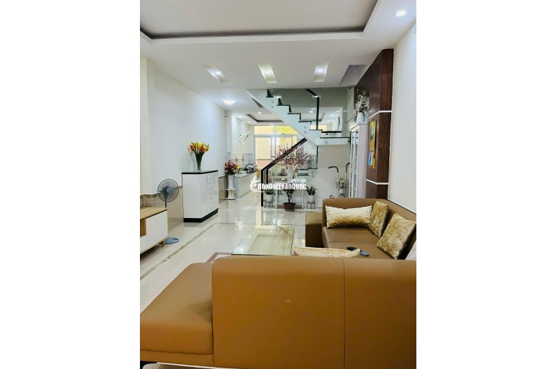 BÁN NHÀ 617/** NGUYỄN KIỆM, PHƯỜNG 9, QUẬN PHÚ NHUẬN. 75.1M2 CHỈ 13.8 TỶ. LH:0937133343