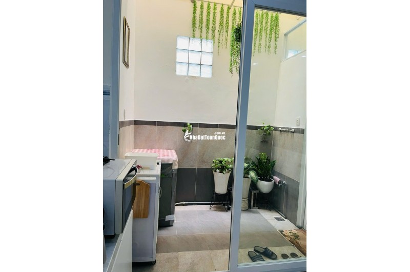 BÁN NHÀ 617/** NGUYỄN KIỆM, PHƯỜNG 9, QUẬN PHÚ NHUẬN. 75.1M2 CHỈ 13.8 TỶ. LH:0937133343