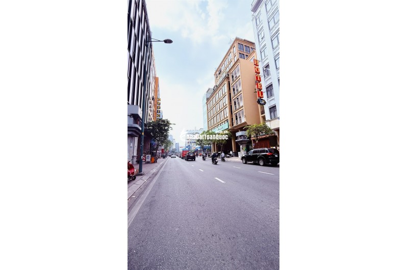 CHDV GẦN SÂN BAY, 7 TẦNG THANG MÁY, PCCC ĐẦY ĐỦ, DÒNG TIỀN ỔN ĐỊNH