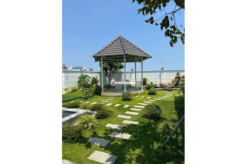 BIỆT THỰ BIỂN CỦA DIỄN VIÊN TẠI BÀ RỊA – 600M2 ĐẤT, 300M2 THỔ CƯ – CHỈ 10.8 TỶ