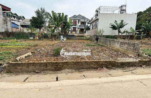 Chủ ngộp banh bán mảnh đất 128m2 rẻ hơn xung quanh 5 - 600 triệu ngay cạnh CNC Hoà Lạc