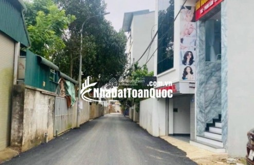 Chính chủ cần tiền trả nợ, bán gấp lô đất 110m full thổ cư sát ĐH FPT và ĐHQG.