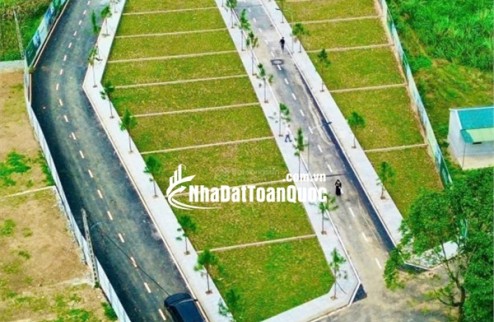 Tôi cần bán lô đất 100m2 hai mặt tiền cách QL21 700m và cách trường ĐH Bách Khoa chỉ 1,2km