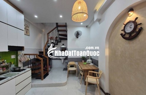 3 TẦNG - AN NINH - HẺM 4M - CHỈ HƠN 4 TỶ- P. VƯỜN LÀI