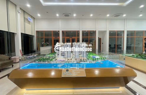 CAPITAL SQUARE 2&3